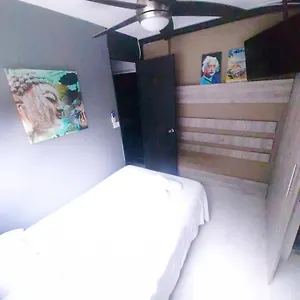 아파트 Master Suite# 301b Icon Lleras Park 메딜린