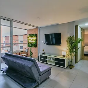 Modern Skyline -wifi, Gym, 24hr Security * Медельин