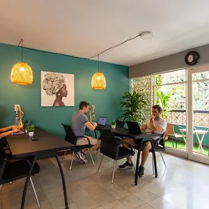 Auberge de jeunesse Conomad House - Coliving & Coworking