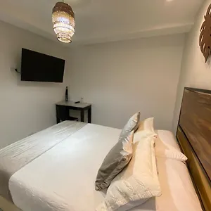 Maidy Luxury Hotel 3*