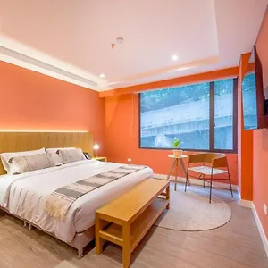 Luxury Escape By El Tesoro Perfect Location 302 * ميديلين