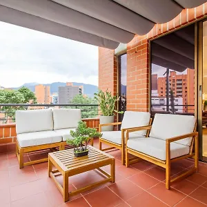 아파트 Medellin, Laureles - Luxury Penthouse, 5-min Zona Rosa, 5 Balconies, Panoramic Views *