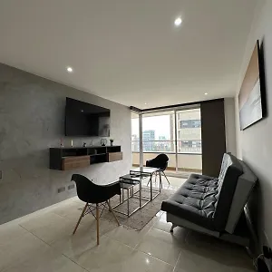 En El Poblado Junto Al Cc Santa Fe Apartmán