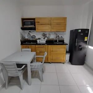 Apartmán Rentalsop An02 En Laureles, A Min Del Estadio, Cerca A Estacion Del Metro Medellín