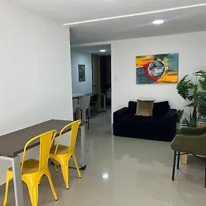 Apartamento Acogedor En Laureles