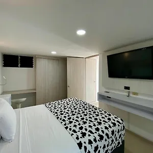 Modern High Floor In Poblado * 메딜린