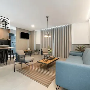 In El Poblado, Walkable Area With Parking 215 Apartment