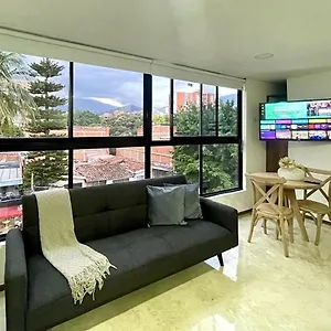 42 Modern Loft Location Laureles * Medellín