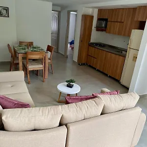 Family In Belen, Comfortable, Conveniently Located, Wi-fi 메딜린