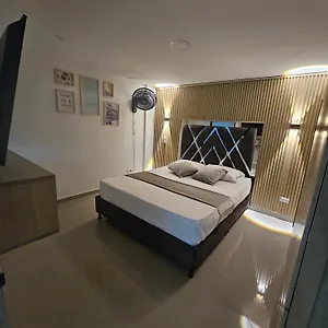 Vive 302 아파트 메딜린