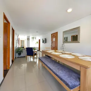 Apartment Casa Amplia Y Comoda Cerca Del Estadio Y La 70