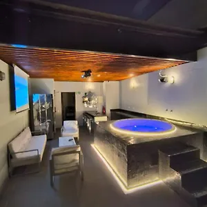 Poblado Luxury Nyaraló *