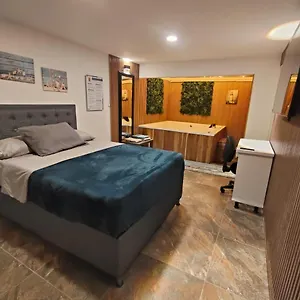 Glam House *