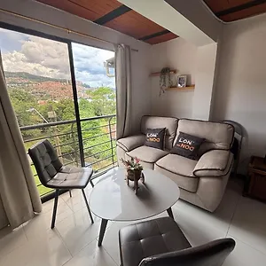 Vista Bella En La Mitad De Medellín