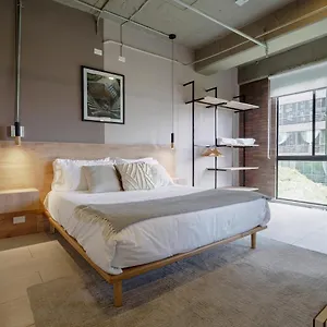 Cozy And Bright Loft In Laureles