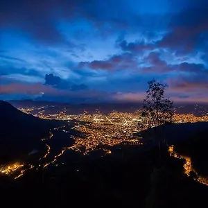 El Mirador De La Pachamama * 메딜린