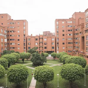 En Alcazar De La Mota * ميديلين