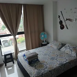 Appartement Edificio Oficinas Molinos Calle 30 # 81 - 158