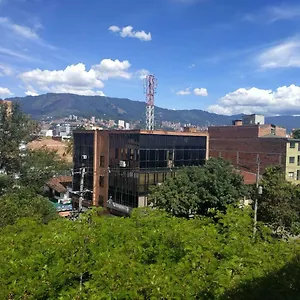 Aparta Montes La 70 Apartahotel *