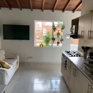 Remodelado En El Mejor Sitio Del Centro De Aris 401