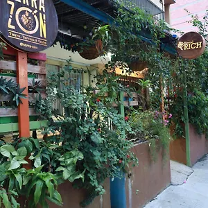 Hostel Rich *